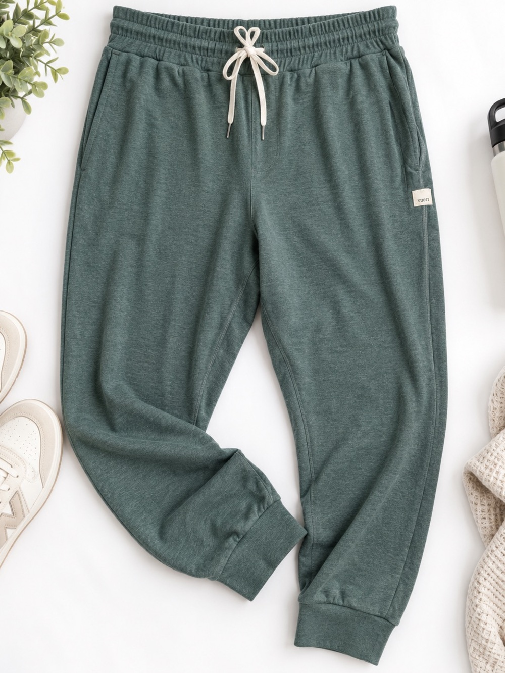 Vuori Performance Joggers – Sage/Blue Gray